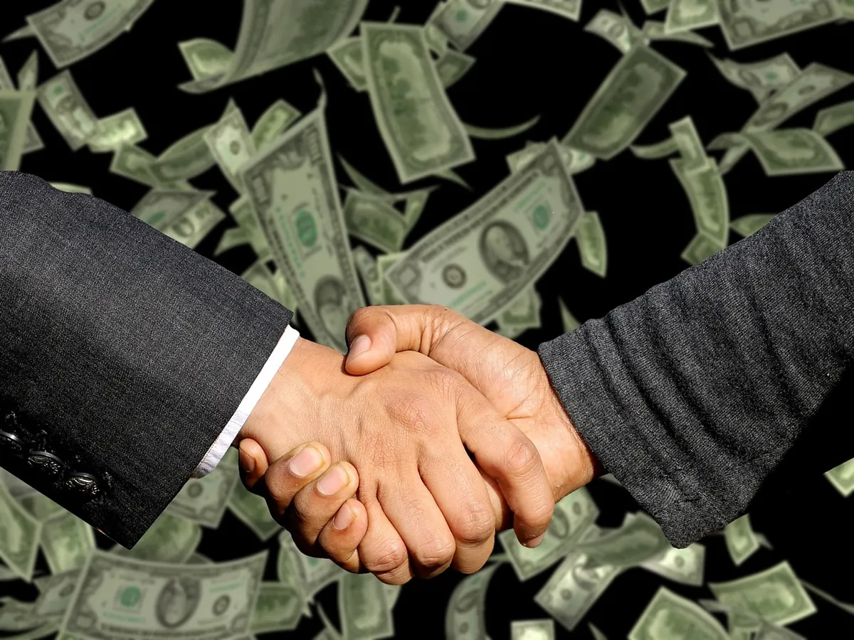 RippleNet vs SWIFT: A UK Business Guide to Cross-Border Payments